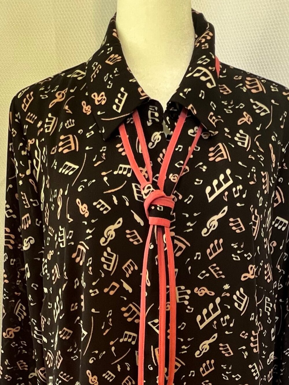 ModCloth Jazz Music Note Women's Blouse w/Tie - Picture 4 of 16